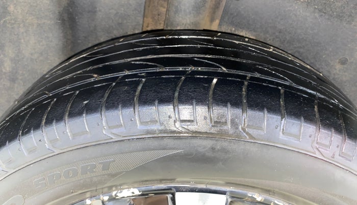 2020 MG HECTOR SHARP 1.5 DCT PETROL, Petrol, Automatic, 86,806 km, Right Rear Tyre Tread