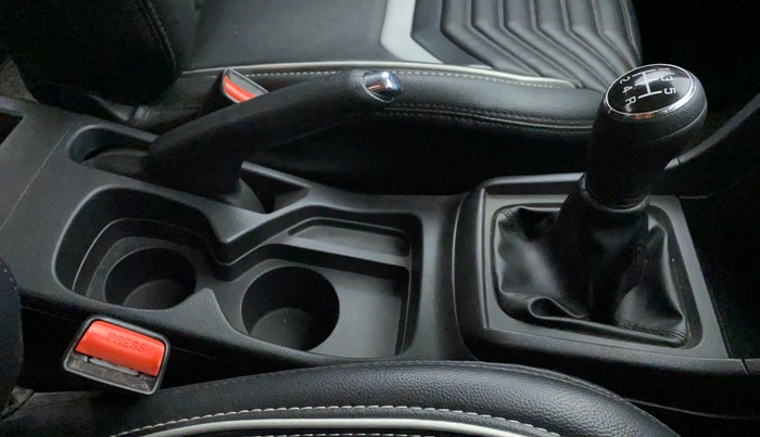 2021 Maruti Vitara Brezza VXI, Petrol, Manual, 10,870 km, Gear Lever
