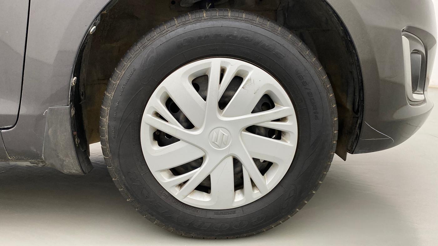 2015 Maruti Swift VXI, Petrol, Manual, 59,406 km, Right Front Wheel