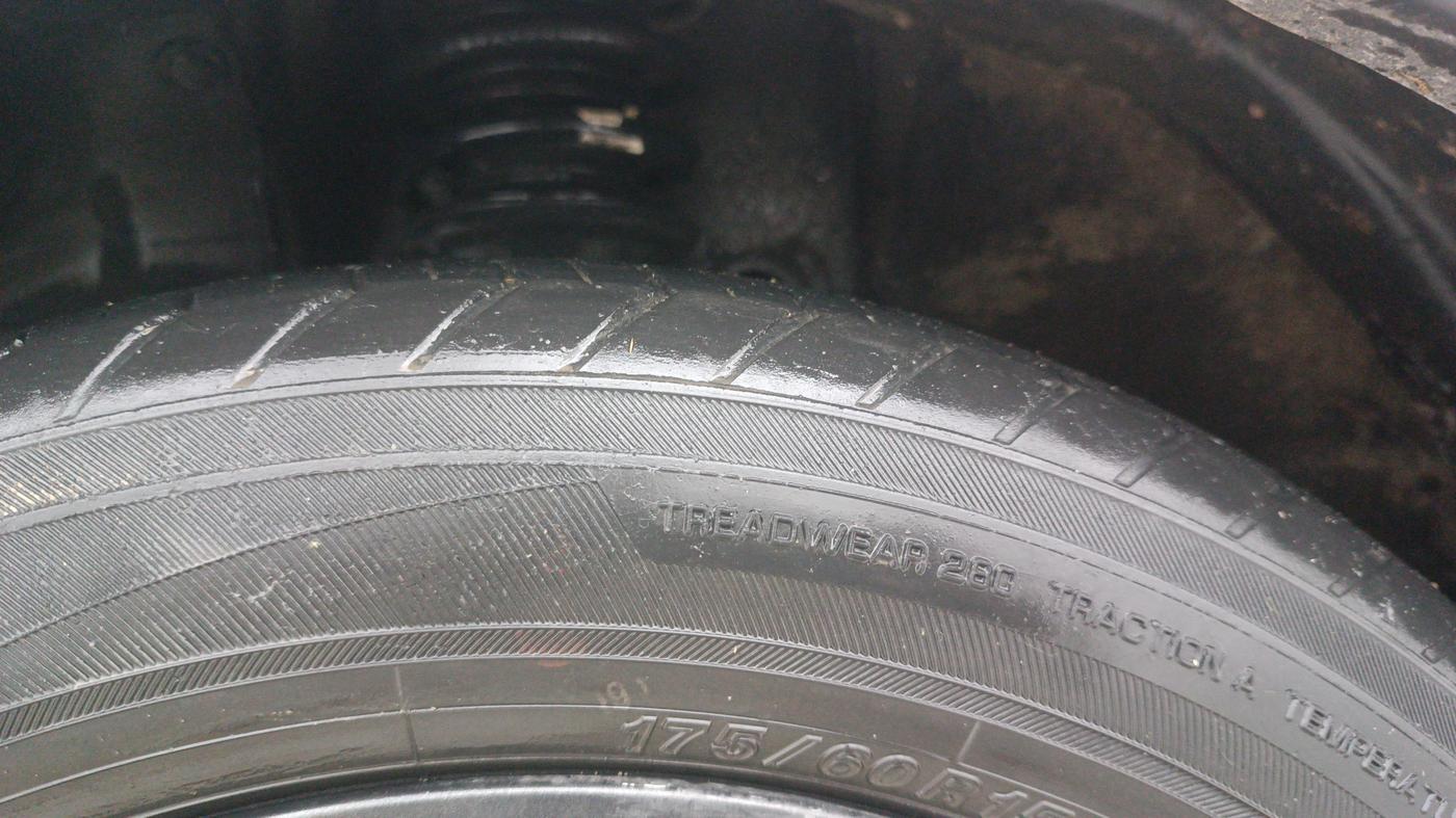 2022 Maruti Celerio ZXI PLUS AGS, Petrol, Automatic, 35,855 km, Left Front Tyre Tread
