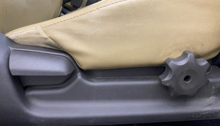 2015 Hyundai Verna FLUIDIC 4S 1.6 VTVT SX, Petrol, Manual, 51,899 km, Driver Side Adjustment Panel