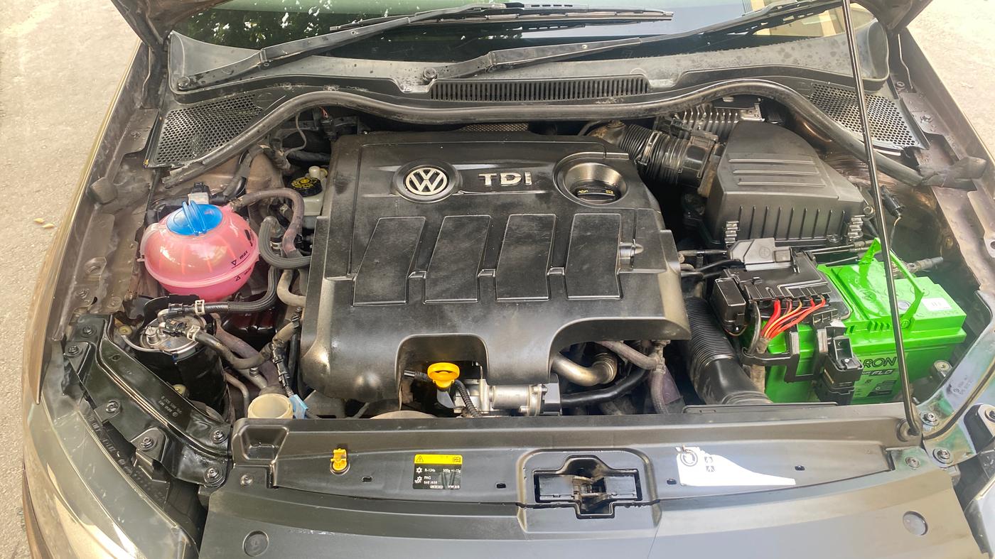 2015 Volkswagen Vento HIGHLINE DIESEL 1.5, Diesel, Manual, 1,09,637 km, Engine View - Right