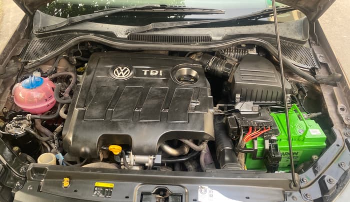 2015 Volkswagen Vento HIGHLINE DIESEL 1.5, Diesel, Manual, 1,09,637 km, Engine View - Left