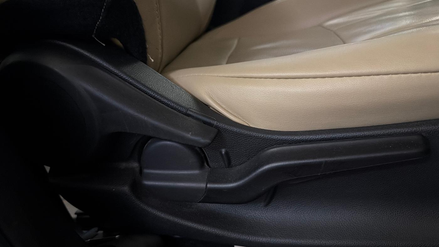 2020 Honda City 1.5L I-VTEC ZX CVT, Petrol, Automatic, 84,660 km, Driver Side Adjustment Panel