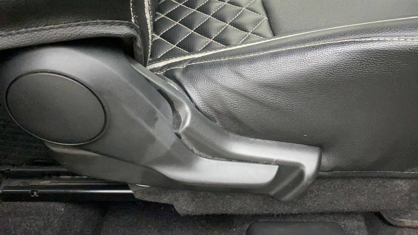 2019 Maruti Baleno DELTA PETROL 1.2, Petrol, Manual, 33,410 km, Driver Side Adjustment Panel