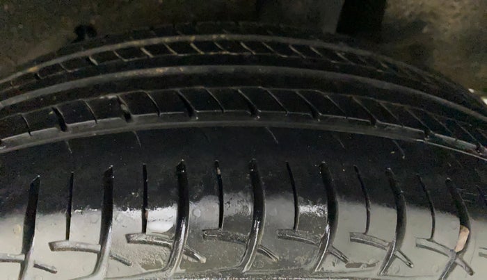 2019 Maruti Baleno DELTA PETROL 1.2, Petrol, Manual, 33,410 km, Left Rear Tyre Tread