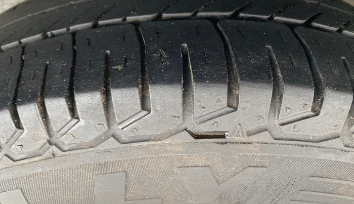 2014 Hyundai i10 MAGNA 1.1, Petrol, Manual, 89,448 km, Left Rear Tyre Tread