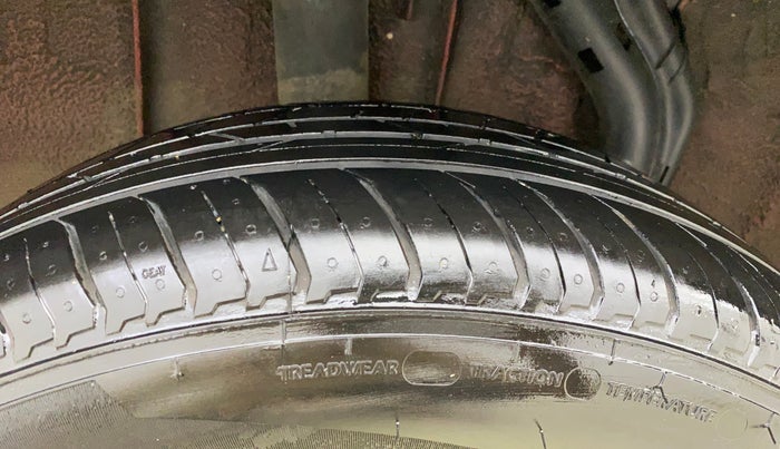 2022 Nissan MAGNITE XV TURBO CVT, Petrol, Automatic, 11,250 km, Right Rear Tyre Tread