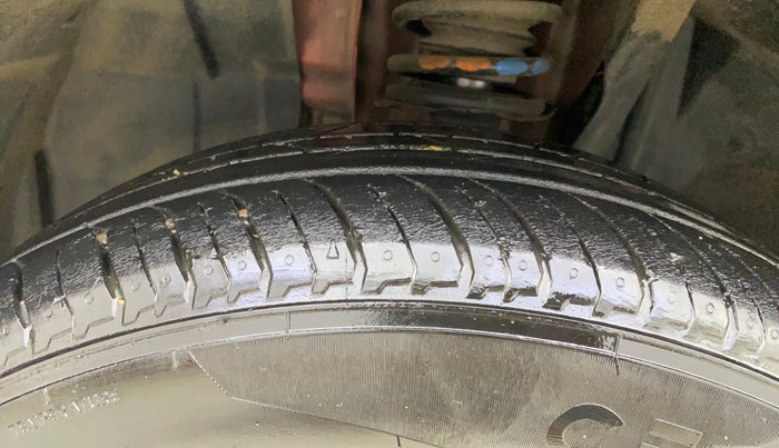 2022 Nissan MAGNITE XV TURBO CVT, Petrol, Automatic, 11,250 km, Left Front Tyre Tread