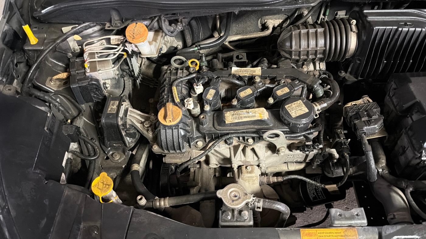 2022 Tata ALTROZ XE PETROL, Petrol, Manual, 47,110 km, Engine View - Right