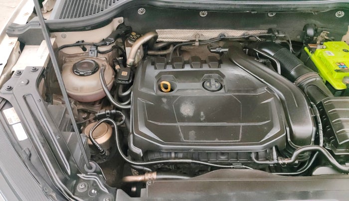 2020 Skoda Karoq STYLE 1.5 TSI AT, Petrol, Automatic, 92,444 km, Engine View - Right