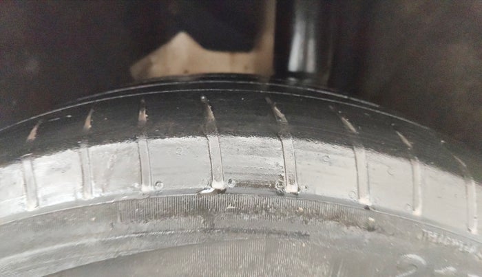 2020 Skoda Karoq STYLE 1.5 TSI AT, Petrol, Automatic, 92,444 km, Left Rear Tyre Tread