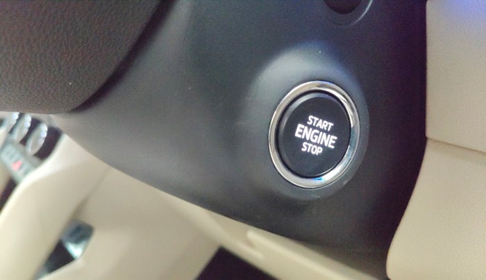 2020 Skoda Karoq STYLE 1.5 TSI AT, Petrol, Automatic, 92,444 km, Keyless Start/ Stop Button