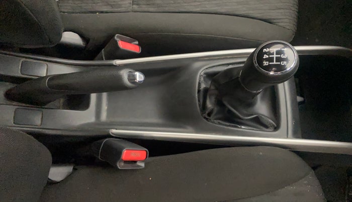 2016 Maruti Baleno DELTA PETROL 1.2, Petrol, Manual, 46,313 km, Gear Lever