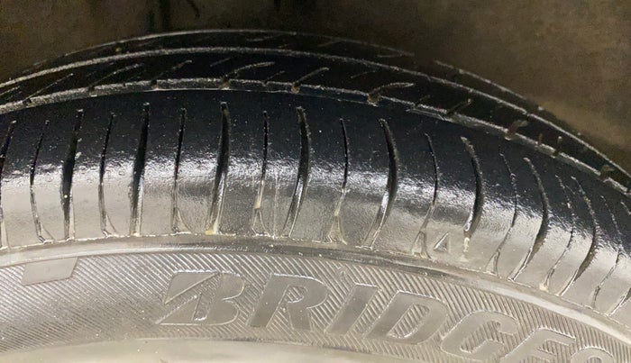 2016 Maruti Alto 800 LXI, Petrol, Manual, 78,234 km, Right Front Tyre Tread