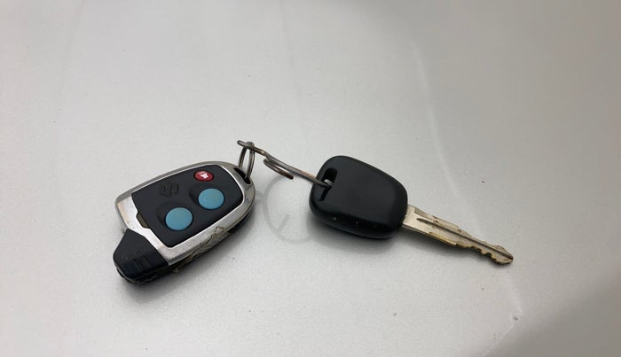 2016 Maruti Alto 800 LXI, Petrol, Manual, 78,234 km, Key Close Up