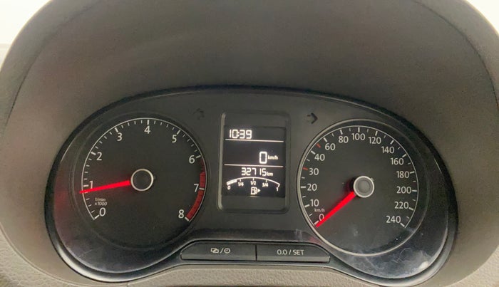 2015 Volkswagen Vento HIGHLINE 1.6 MPI, Petrol, Manual, 32,714 km, Odometer Image