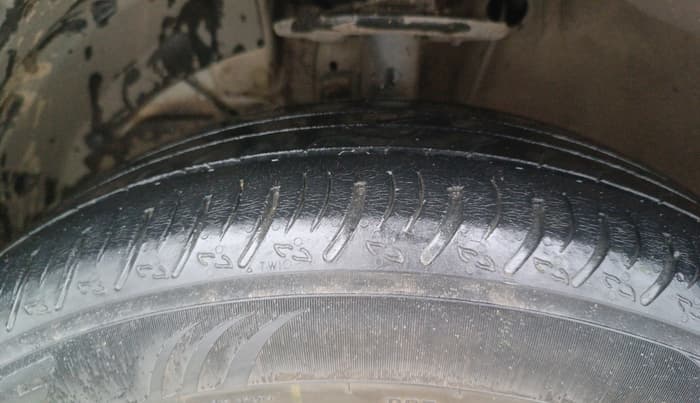 2022 Maruti XL6 ALPHA PLUS MT, Petrol, Manual, 51,656 km, Left Front Tyre Tread