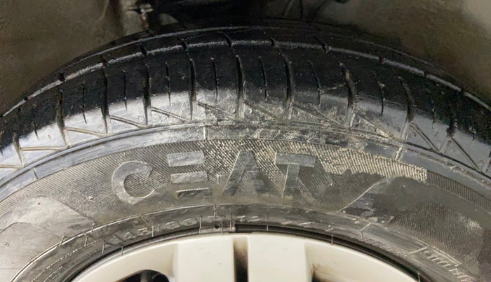 2022 Maruti Alto LXI OPT CNG, CNG, Manual, 15,259 km, Right Front Tyre Tread