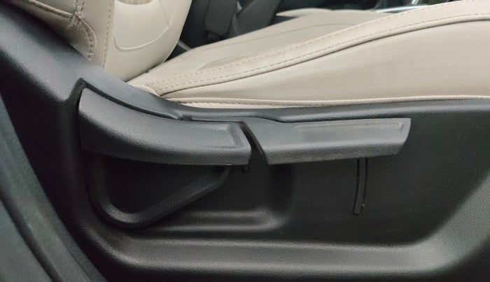 2021 KIA SELTOS HTX 1.5 PETROL, Petrol, Manual, 24,808 km, Driver Side Adjustment Panel