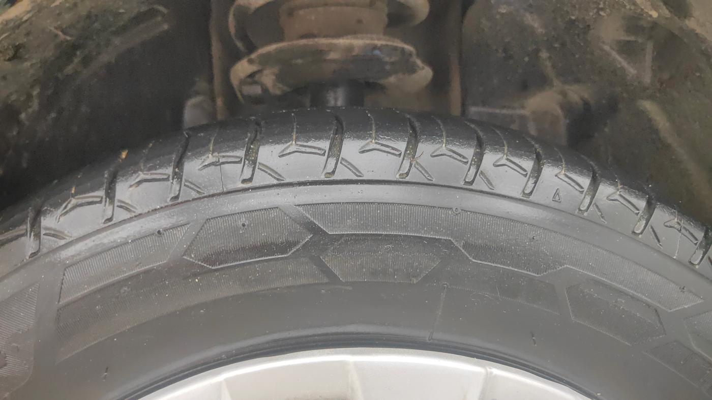 2018 Tata Tiago XZA PETROL, Petrol, Automatic, 65,590 km, Right Front Tyre Tread