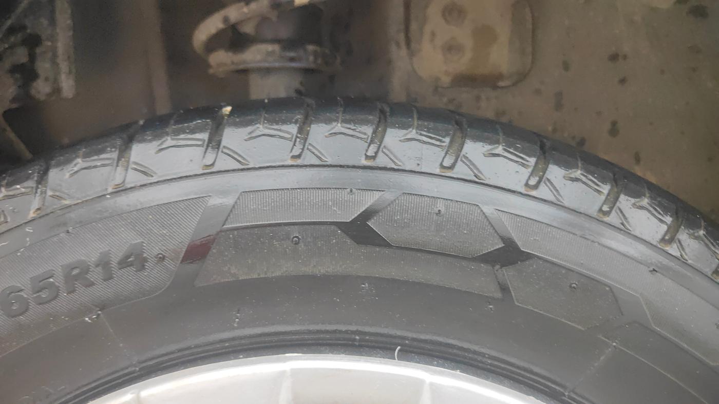 2018 Tata Tiago XZA PETROL, Petrol, Automatic, 65,590 km, Right Rear Tyre Tread