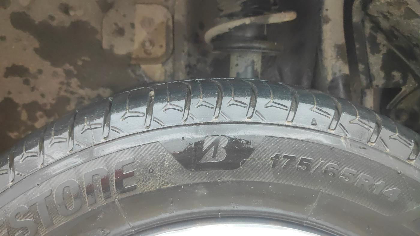 2018 Tata Tiago XZA PETROL, Petrol, Automatic, 65,590 km, Left Rear Tyre Tread