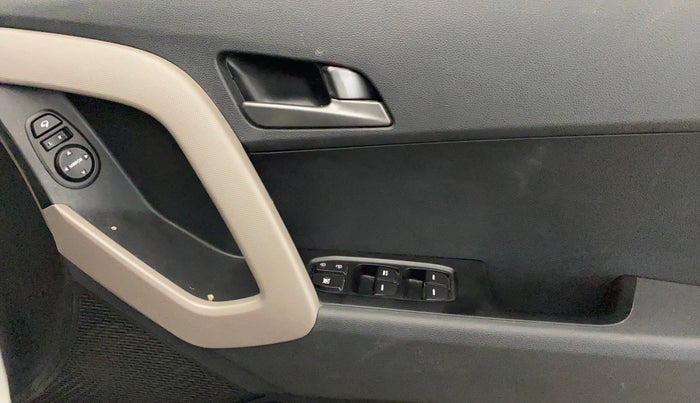 2017 Hyundai Creta SX PLUS AT 1.6 PETROL, Petrol, Automatic, 62,301 km, Driver Side Door Panels Control