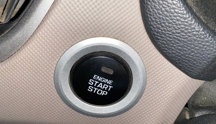 2017 Hyundai Creta SX PLUS AT 1.6 PETROL, Petrol, Automatic, 62,301 km, Keyless Start/ Stop Button