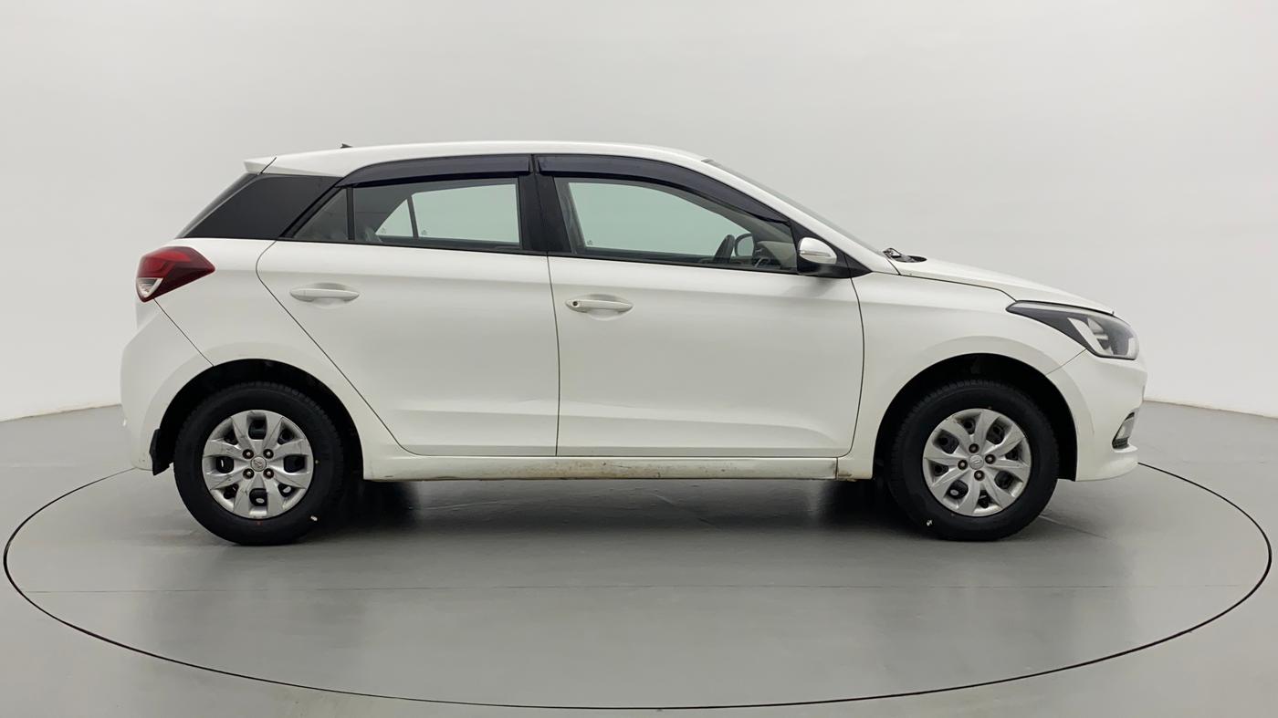 2017 Hyundai Elite i20 SPORTZ 1.2, CNG, Manual, 39,939 km, Right Side View
