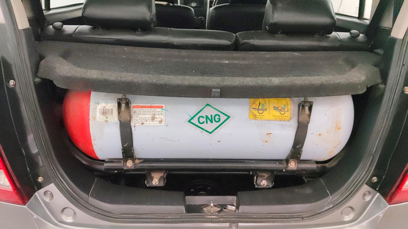 2018 Maruti Wagon R 1.0 LXI CNG, CNG, Manual, 92,468 km, Boot Inside