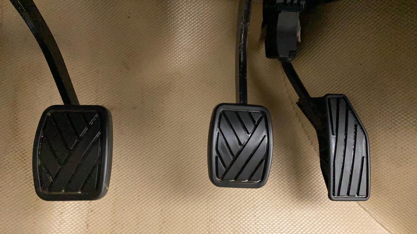 2018 Maruti Dzire VXI, Petrol, Manual, 24,556 km, Pedals