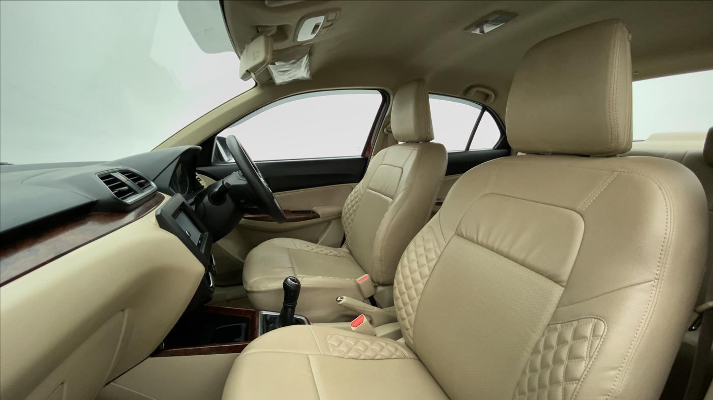 2018 Maruti Dzire VXI, Petrol, Manual, 24,556 km, Right Side Front Door Cabin