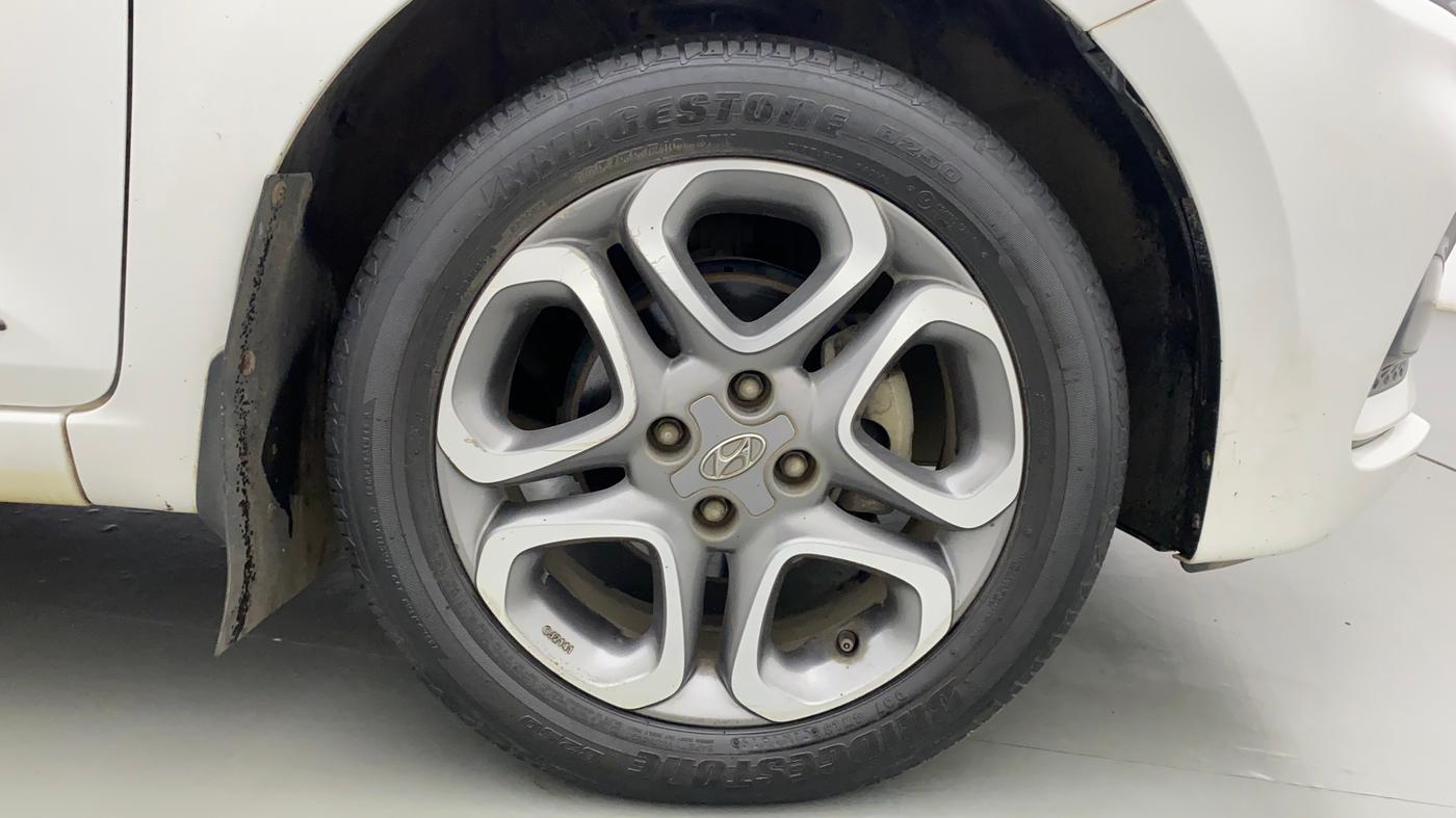 2019 Hyundai Elite i20 1.2  ASTA (O) CVT, Petrol, Automatic, 40,029 km, Right Front Wheel
