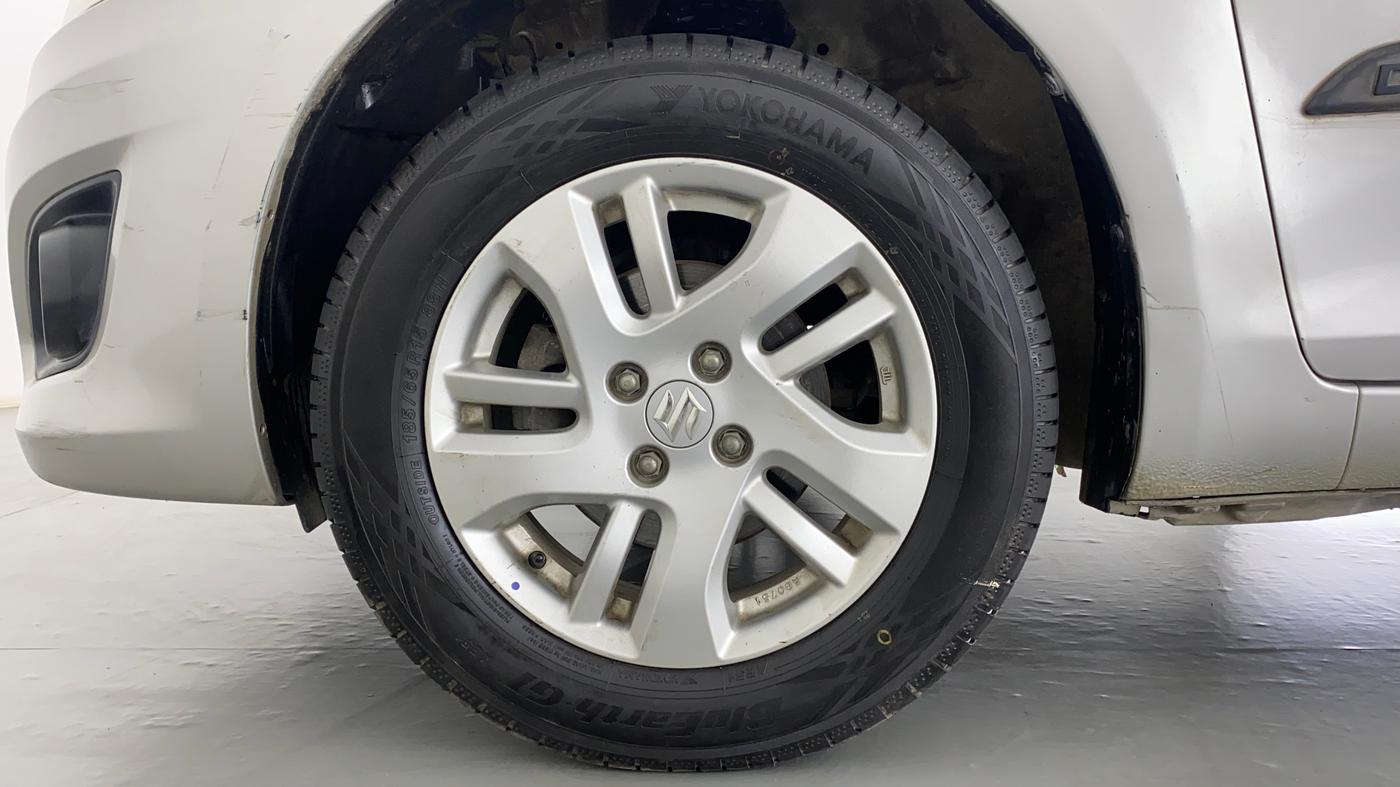 2014 Maruti Swift Dzire ZXI, Petrol, Manual, 70,706 km, Left Front Wheel