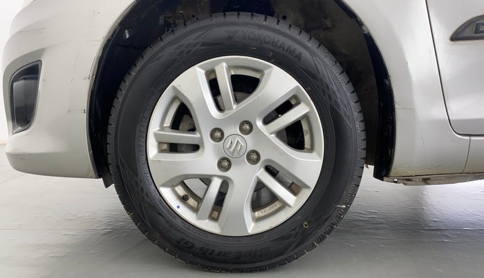 2014 Maruti Swift Dzire ZXI, Petrol, Manual, 70,706 km, Left Front Wheel