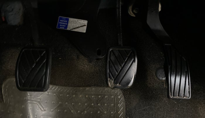 2012 Maruti Swift ZDI, Diesel, Manual, 99,831 km, Pedals