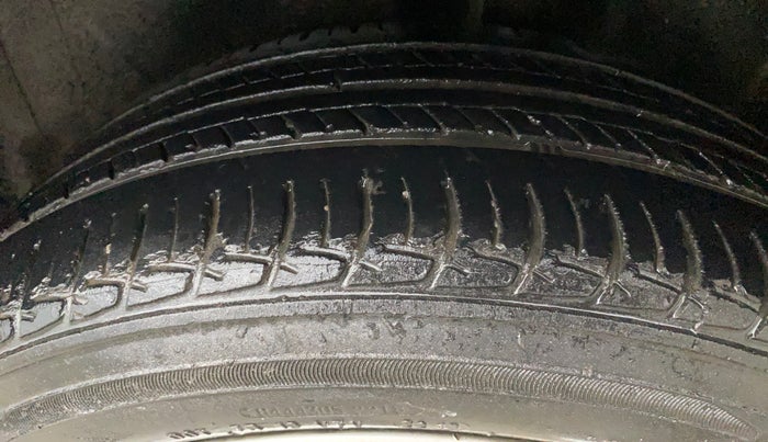 2018 Volkswagen Polo HIGHLINE PLUS 1.0 16 ALLOY, Petrol, Manual, 50,643 km, Left Rear Tyre Tread