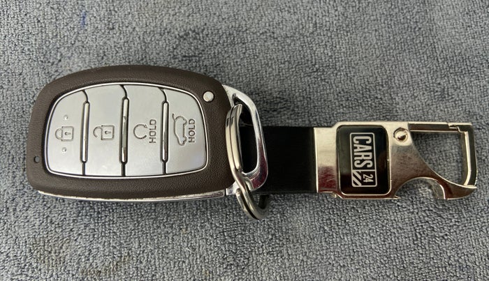 2022 Hyundai ALCAZAR PRESTIGE 2.0 MT 7STR, Petrol, Manual, 10,703 km, Key Close Up