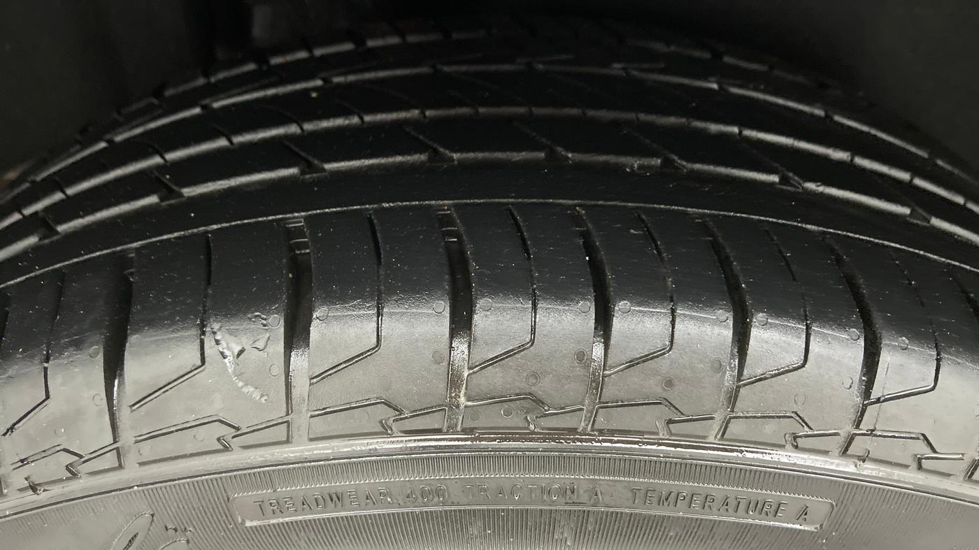 2022 Hyundai ALCAZAR PRESTIGE 2.0 MT 7STR, Petrol, Manual, 10,703 km, Right Rear Tyre Tread
