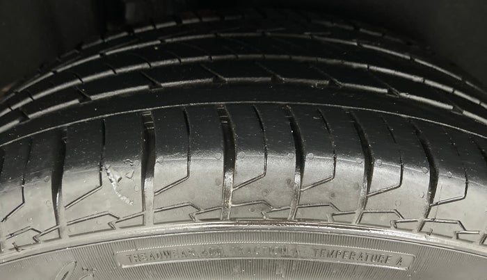 2022 Hyundai ALCAZAR PRESTIGE 2.0 MT 7STR, Petrol, Manual, 10,703 km, Right Rear Tyre Tread