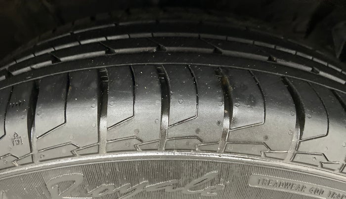 2022 Hyundai ALCAZAR PRESTIGE 2.0 MT 7STR, Petrol, Manual, 10,703 km, Right Front Tyre Tread