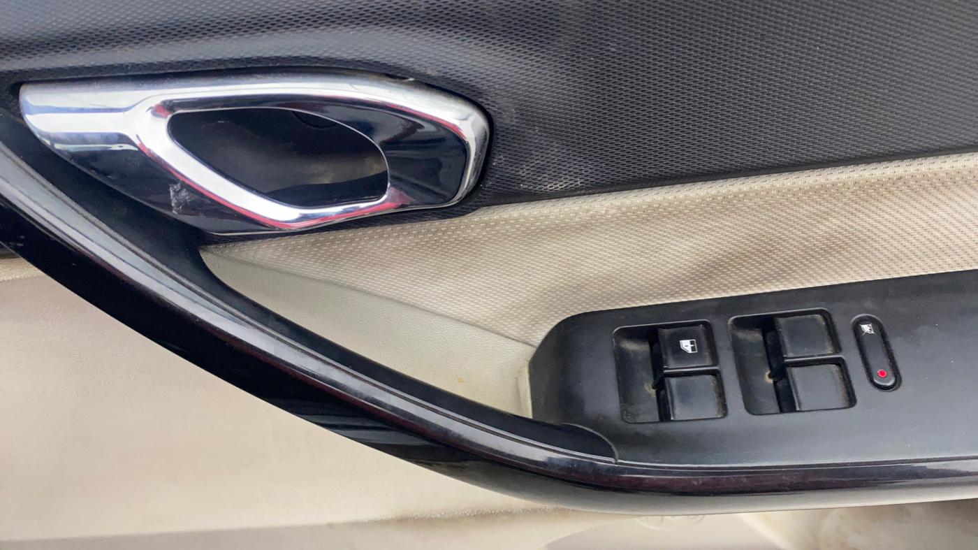 2022 Tata TIGOR XZ PLUS CNG, CNG, Manual, 10,766 km, Driver Side Door Panels Control