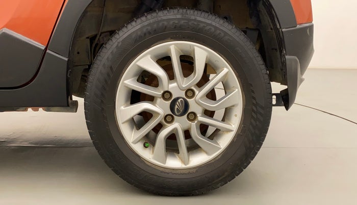2016 Mahindra Kuv100 K8 6 STR, Petrol, Manual, 46,896 km, Left Rear Wheel