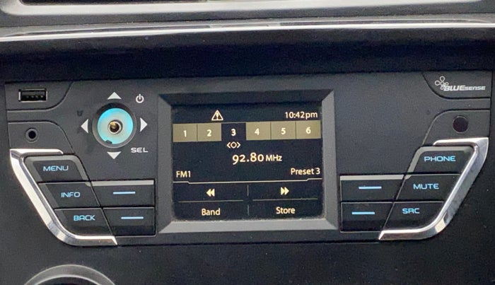 2016 Mahindra Kuv100 K8 6 STR, Petrol, Manual, 46,896 km, Infotainment System