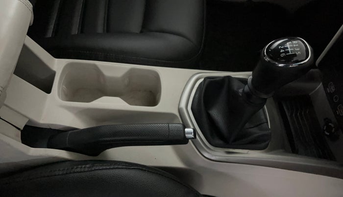 2021 Mahindra XUV300 W8 (O) 1.5 DIESEL, Diesel, Manual, 74,257 km, Gear Lever