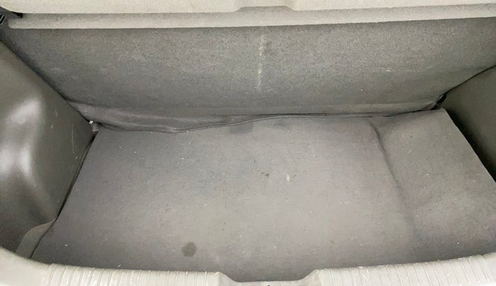 2014 Hyundai i10 SPORTZ 1.1, Petrol, Manual, 80,529 km, Boot Inside