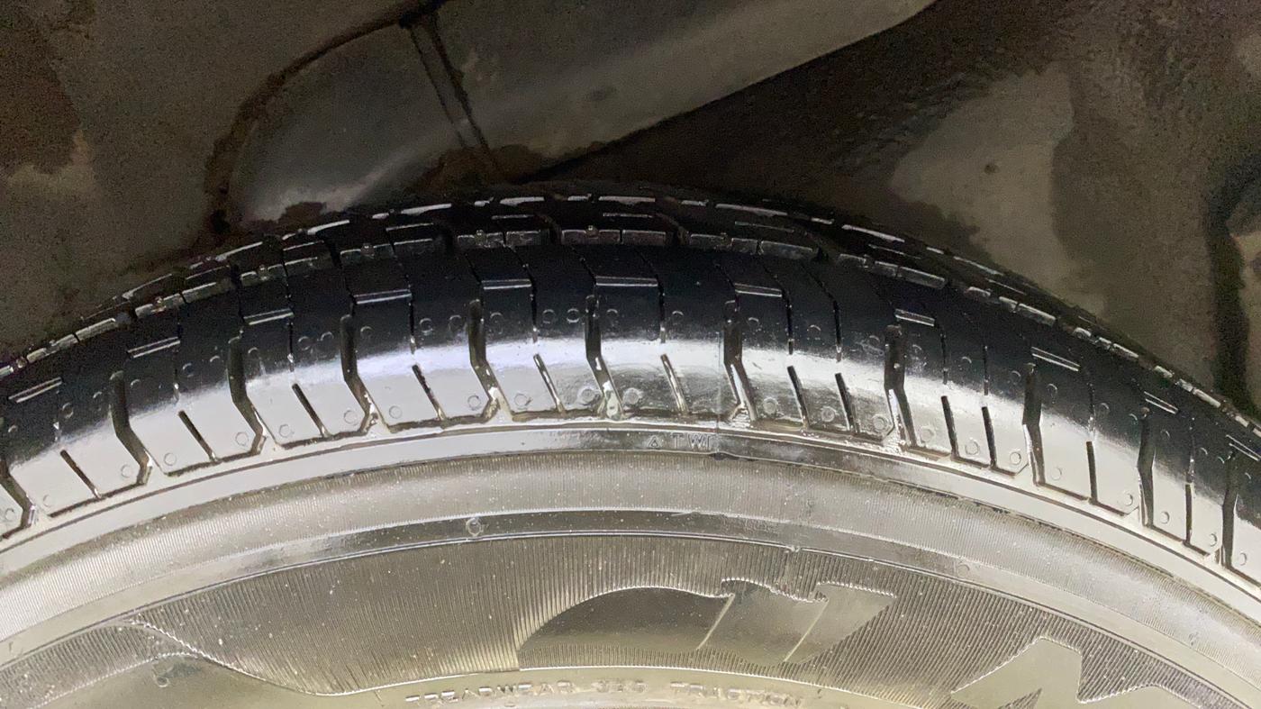2014 Hyundai i10 SPORTZ 1.1, Petrol, Manual, 80,619 km, Left Rear Tyre Tread