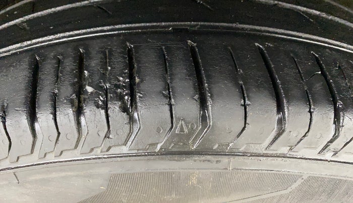 2023 Tata PUNCH ADVENTURE MT, Petrol, Manual, 39,374 km, Right Front Tyre Tread