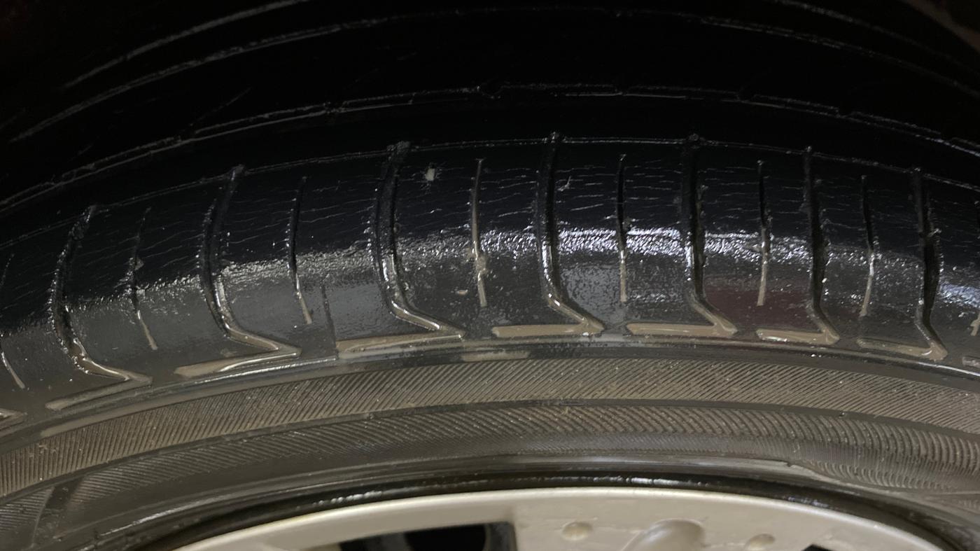2014 Honda Amaze 1.2L I-VTEC S, Petrol, Manual, 60,462 km, Left Rear Tyre Tread